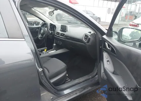 2016 Mazda Mazda3 I Touring z USA, uszkodzony, nr VIN 3MZBM1V77GM257024